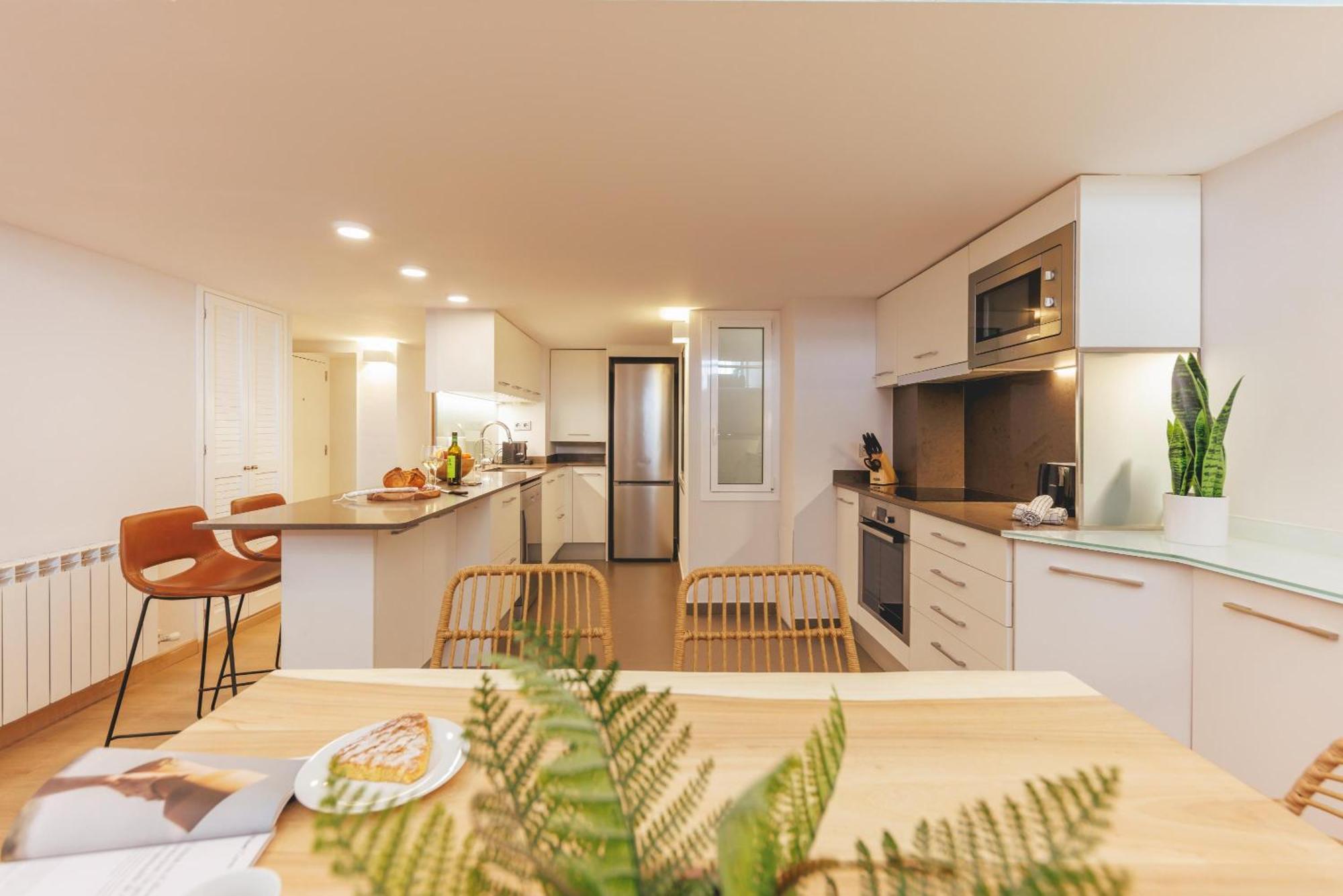 Bravissimo Hortes, 3-Bedroom Centre Apartment ジローナ エクステリア 写真